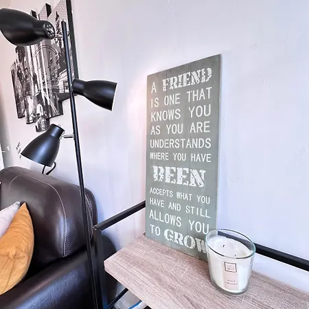 Apartment Cosy Carre Elysee *