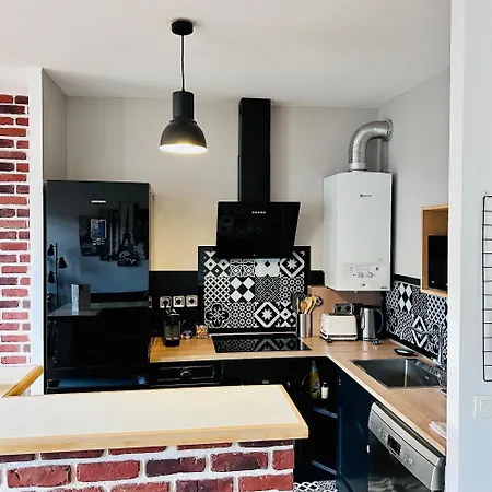 Cosy Carre Elysee Διαμέρισμα